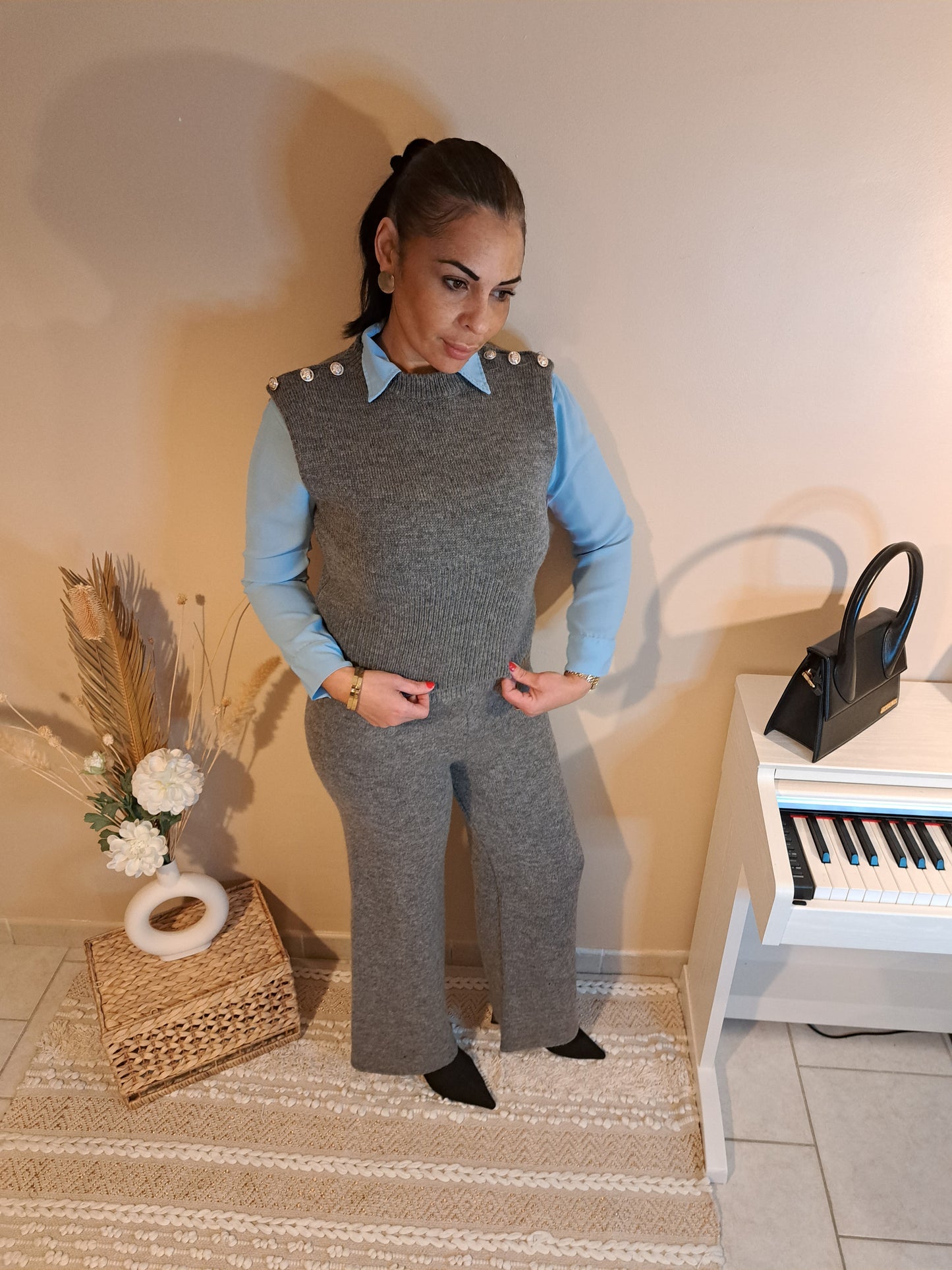 Ensemble en laine couleur grise
