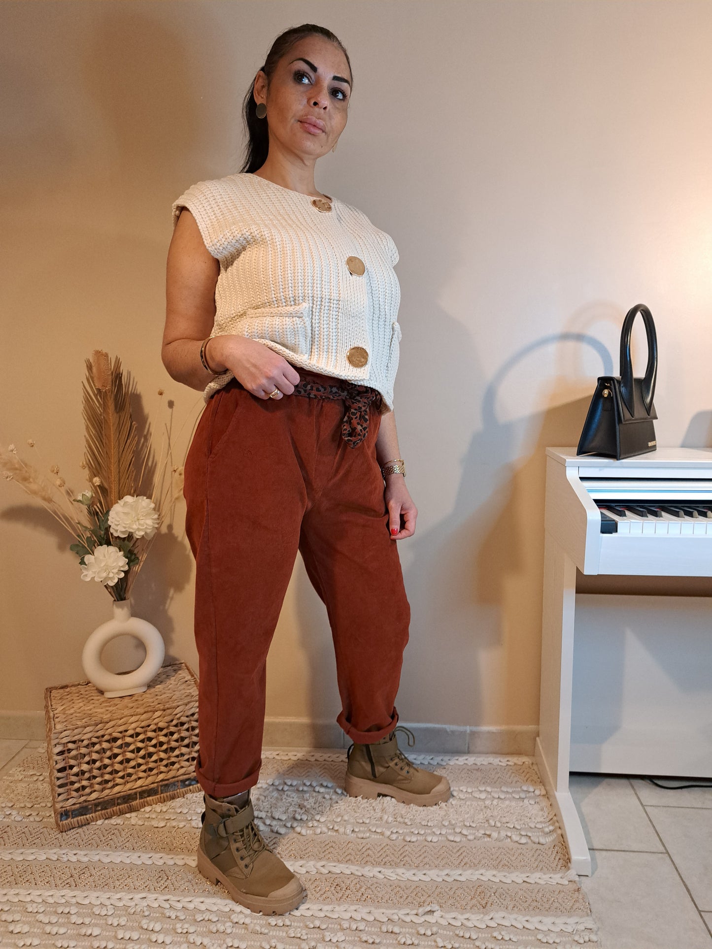 Pantalon en velours couleur rouille